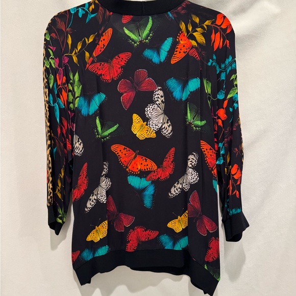 Alice + Olivia Butterfly Print Silk Top - Picture 2 of 12
